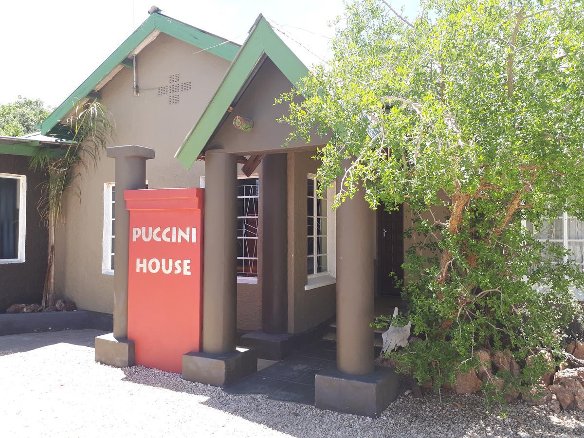 Puccini House Bed and Breakfast Windhoek Exteriör bild