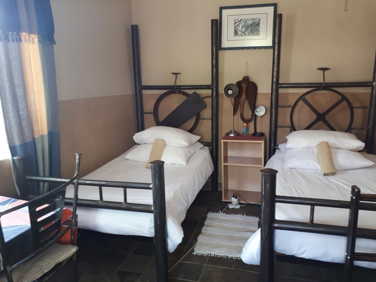 Puccini House Bed and Breakfast Windhoek Exteriör bild
