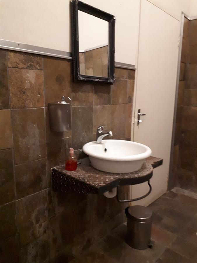 Puccini House Bed and Breakfast Windhoek Exteriör bild