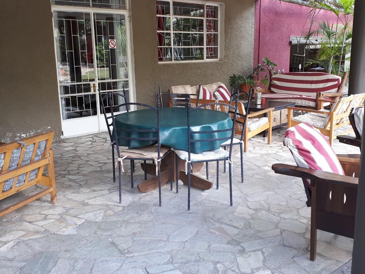 Puccini House Bed and Breakfast Windhoek Exteriör bild